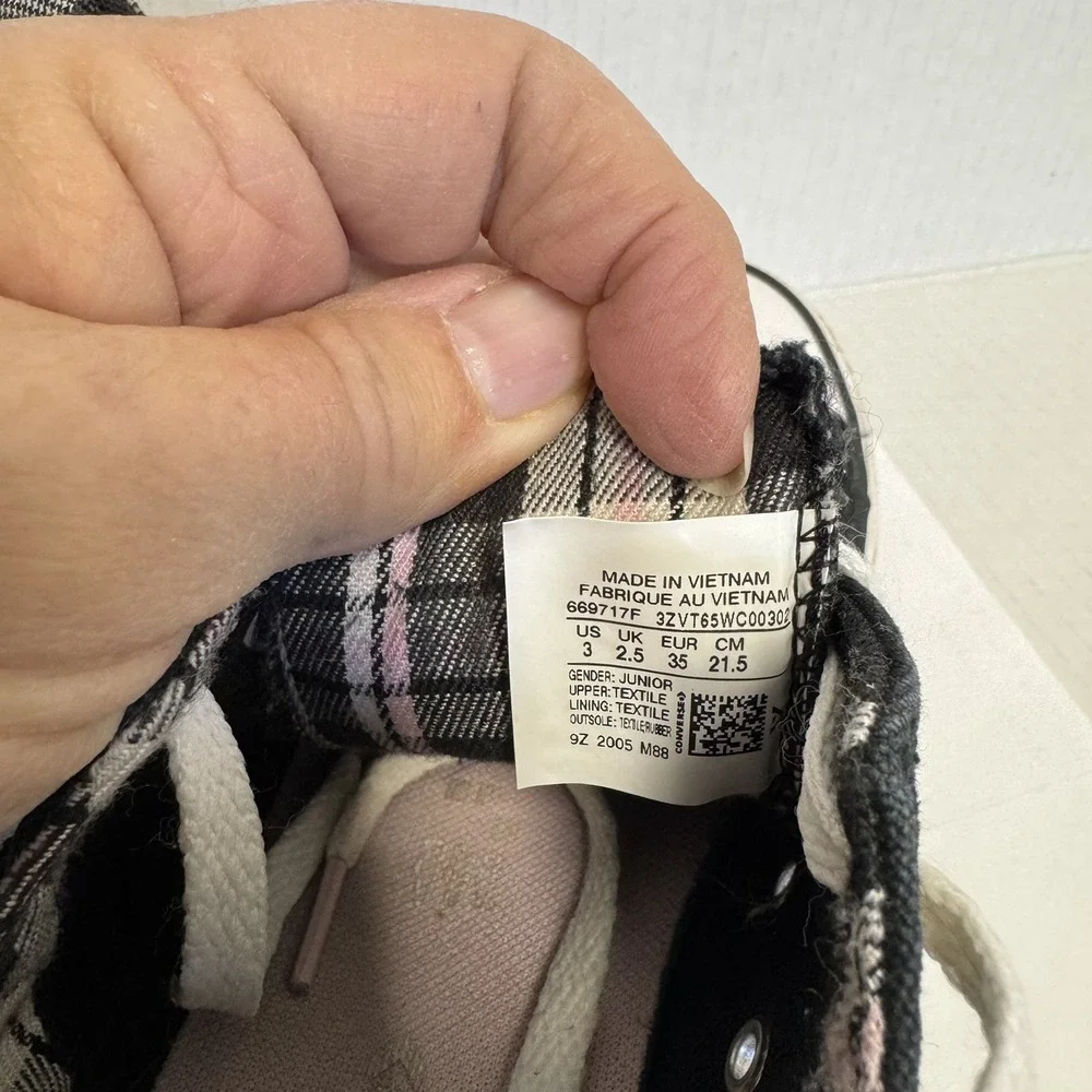 Youth Converse All Star Black With‎ Pink Plaid Trim Sneaker 3 US
